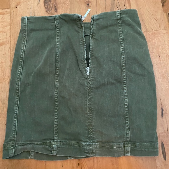 Free People skirt - Picture 2 of 3